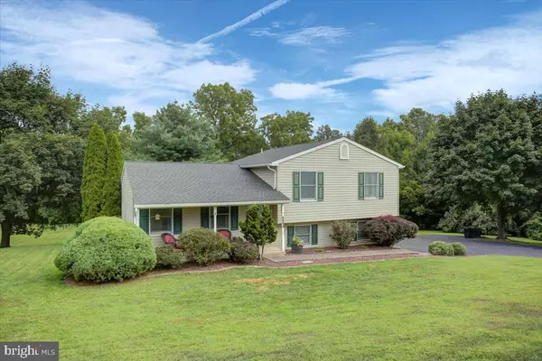 8964 WILLOWDALE ROAD, Greencastle, PA 17225