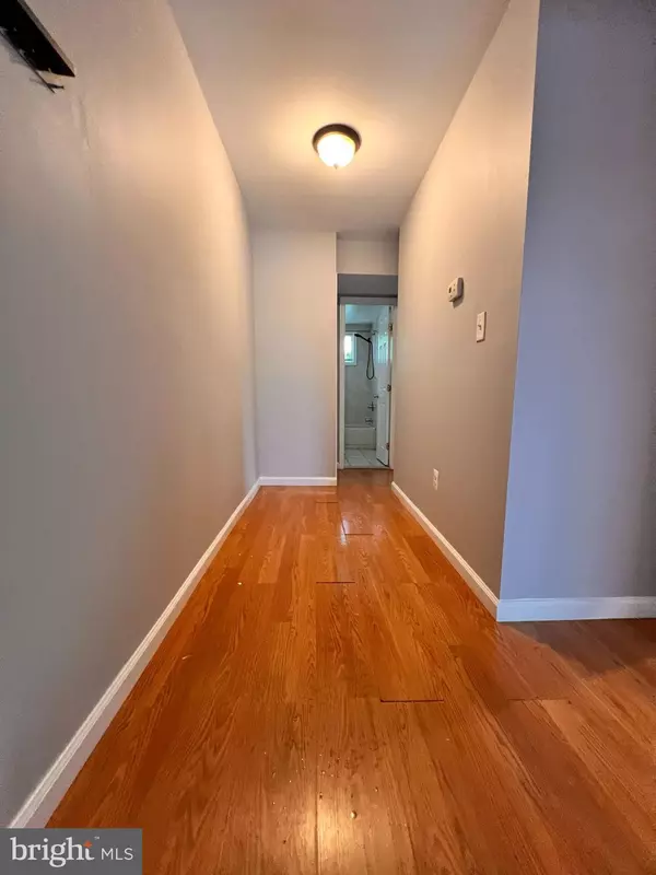 Laurel, MD 20724,937 5TH STREET #1