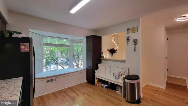 Springfield, VA 22152,6178 FOREST CREEK CT