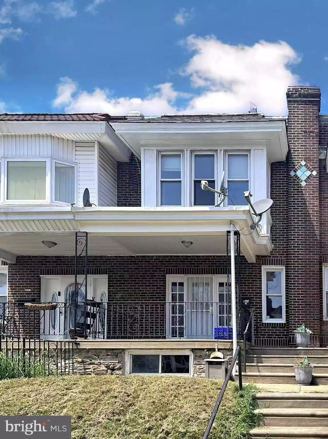 Philadelphia, PA 19135,7208 GLENLOCH ST