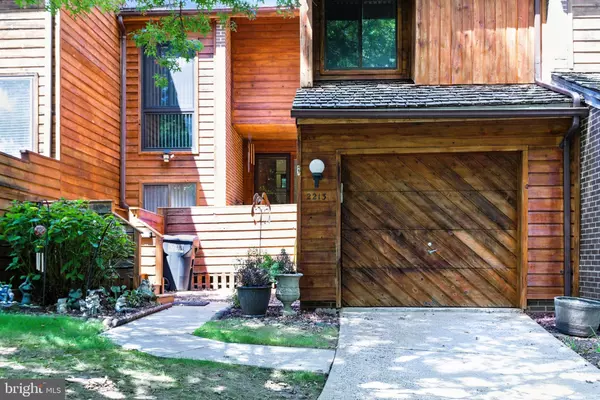 Reston, VA 20191,2213 CEDAR COVE CT