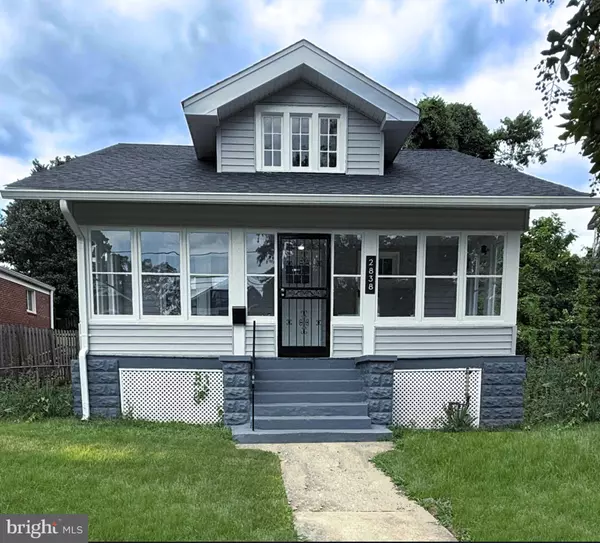 2838 MYRTLE AVE NE, Washington, DC 20018