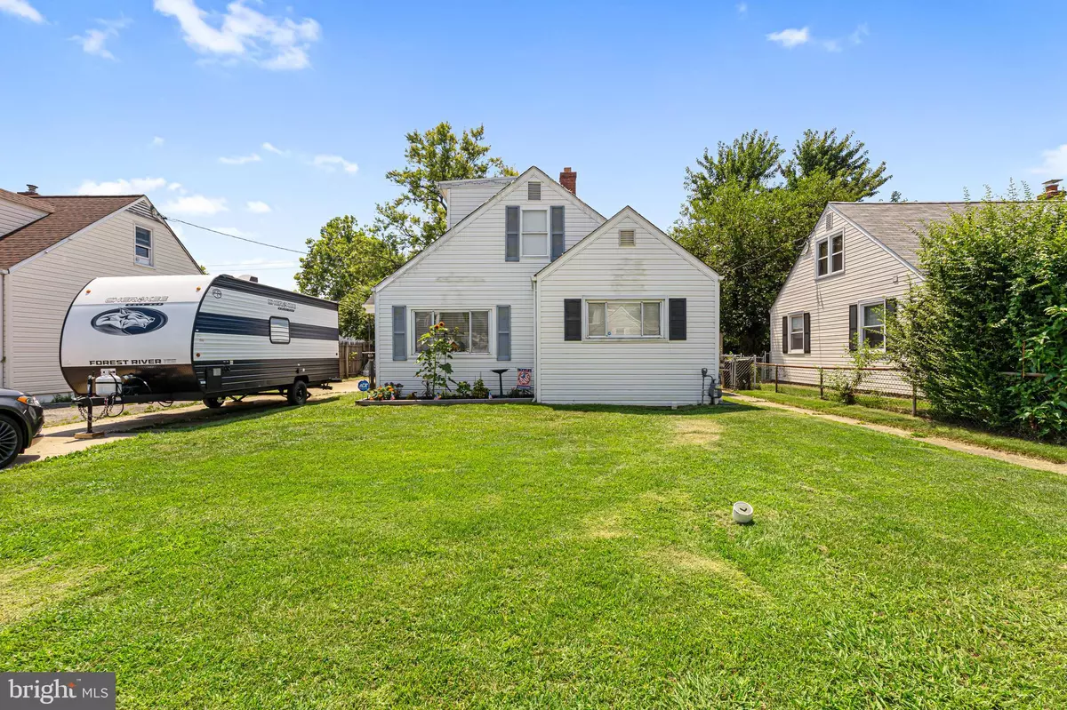 Dundalk, MD 21222,8119 CORNWALL RD