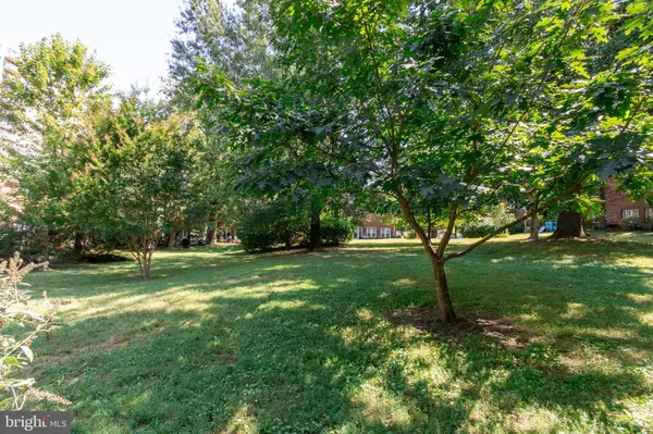 Alexandria, VA 22302,1242 MARTHA CUSTIS DR