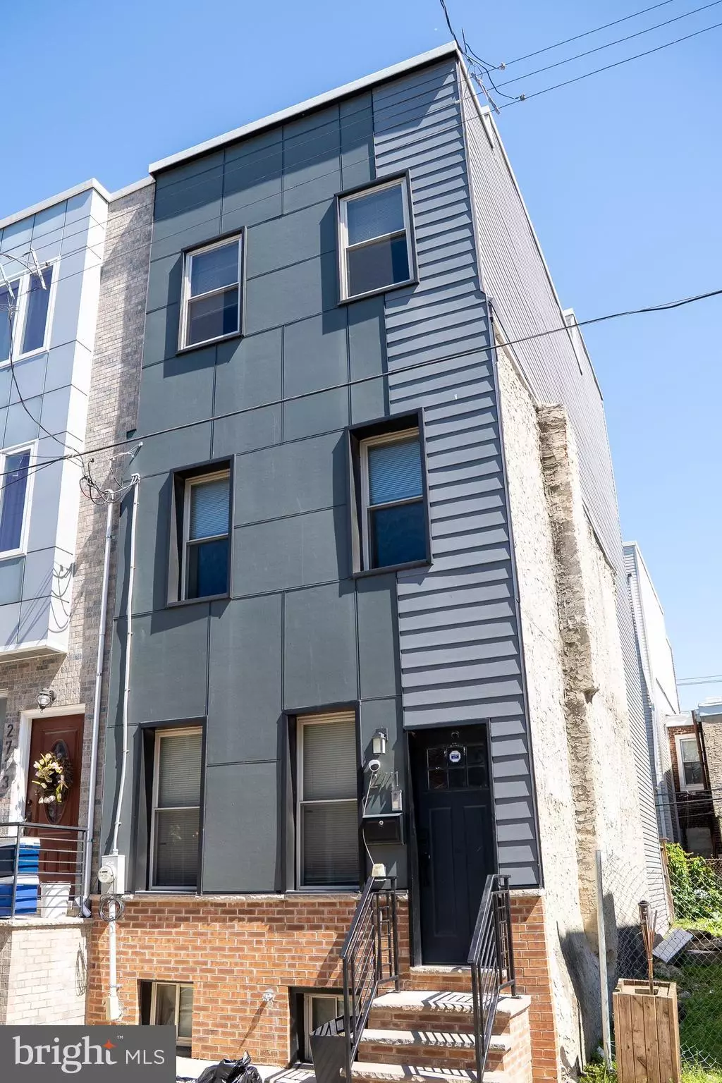 Philadelphia, PA 19146,2711 LATONA ST