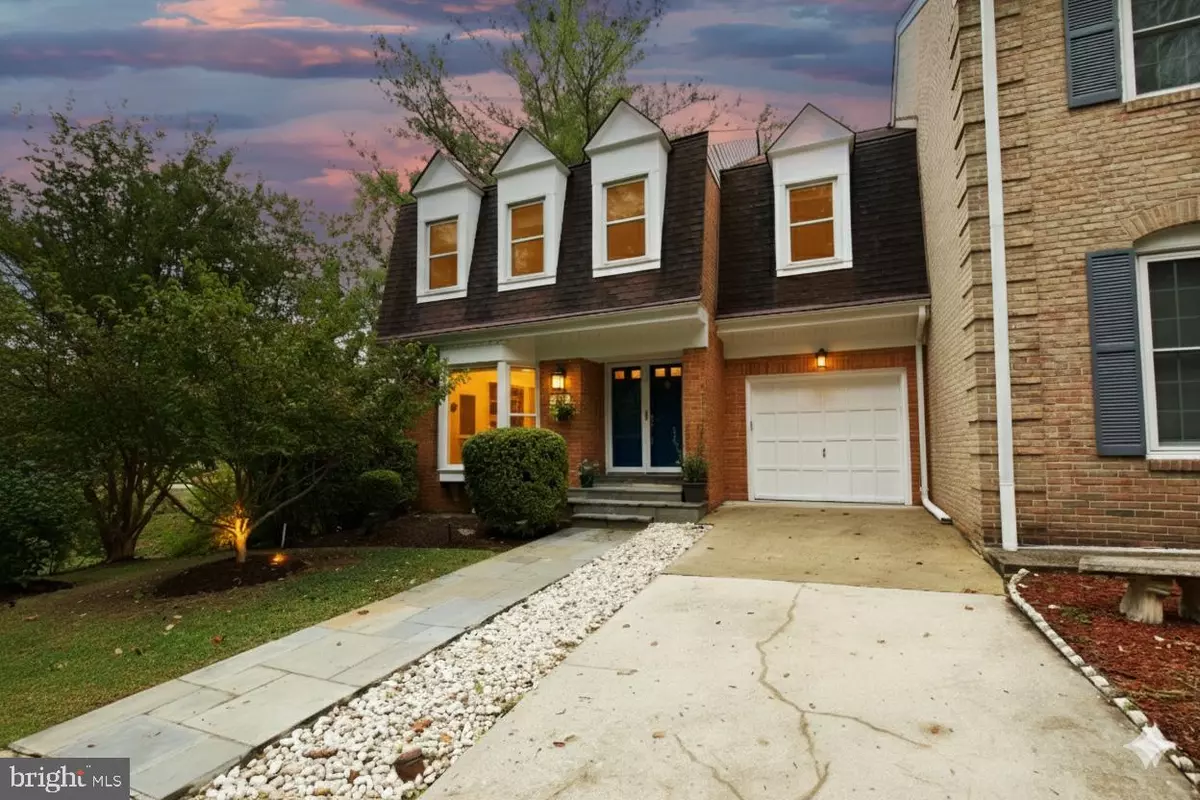 Bethesda, MD 20817,7443 CRESTBERRY LN