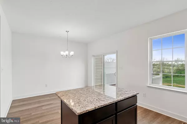 Hanover, PA 17331,119 HOLSTEIN DR #163