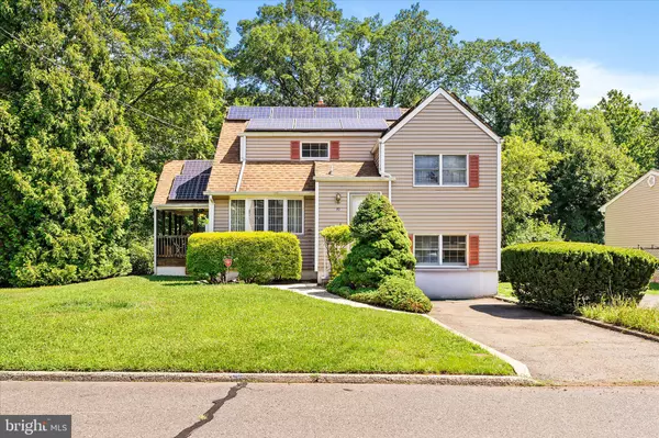 39 RUNYON AVE, Somerset, NJ 08873