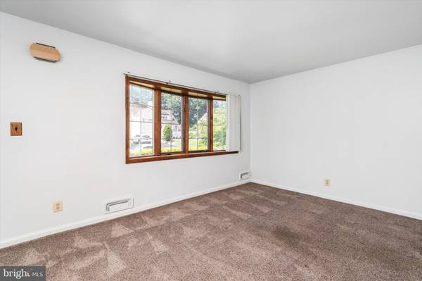 Somerset, NJ 08873,39 RUNYON AVE