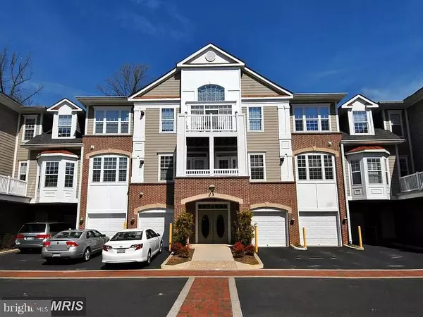 7880 ROLLING WOODS CT #204, Springfield, VA 22152