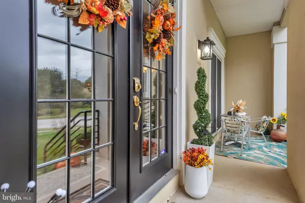 Fort Washington, MD 20744,518 W TANTALLON DR