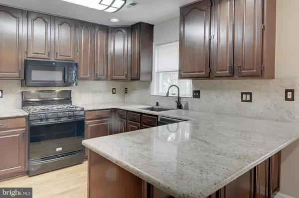 Centreville, VA 20120,5155 WOODFIELD DR