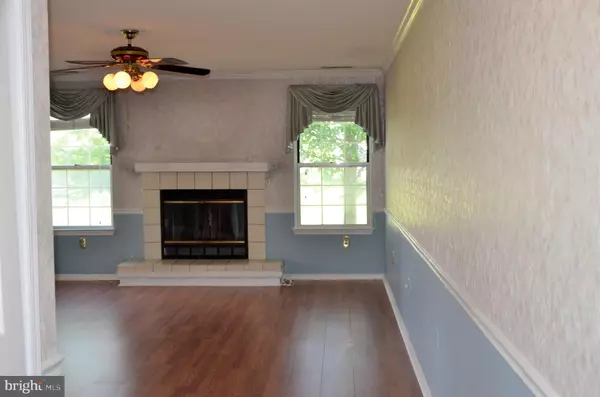 Lawrence Township, NJ 08648,818 ROUNDTREE PL