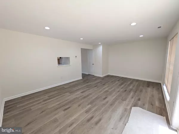 Lorton, VA 22079,7689 SHEFFIELD VILLAGE LN