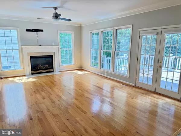 Haymarket, VA 20169,14810 ASHBY OAK CT