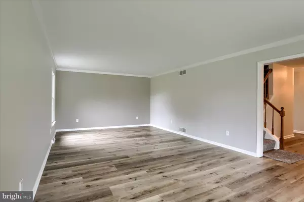 Mechanicsburg, PA 17055,1 ZENU RD