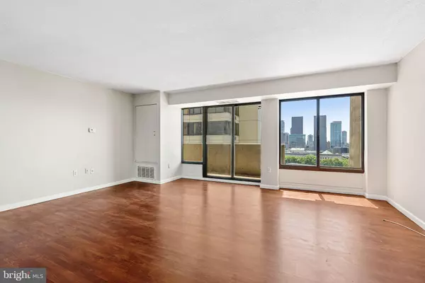 Philadelphia, PA 19130,2001 HAMILTON ST #1614