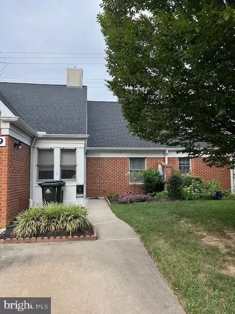 Newark, DE 19713,9 E VILLAGE RD E #9