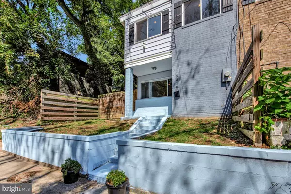 Washington, DC 20019,5318 JAY ST NE