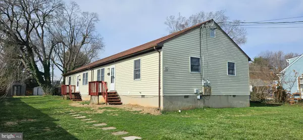 Berryville, VA 22611,209 WALNUT ST