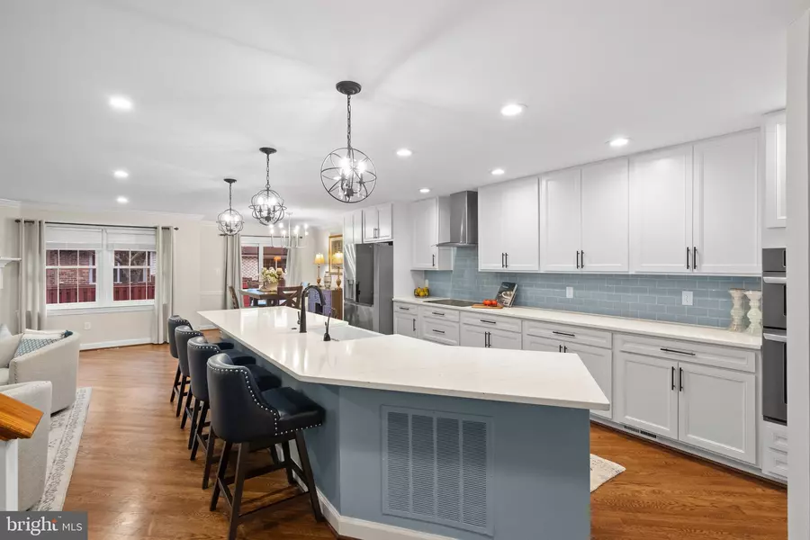 5195 COTTINGHAM PL, Alexandria, VA 22304