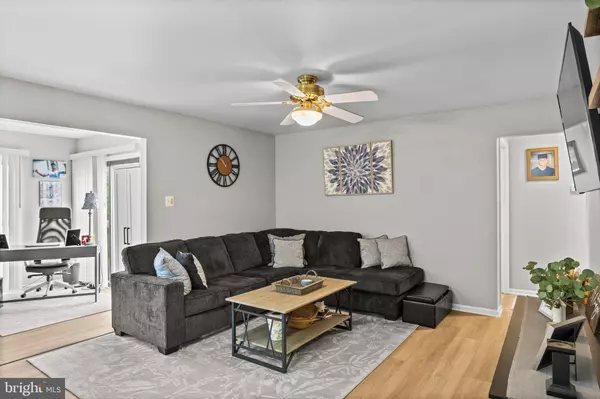 Sewell, NJ 08080,28 PICKWICK PL