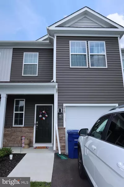 213 MAZZEO DR, Glassboro, NJ 08028