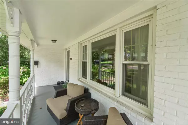 Kensington, MD 20895,4009 SIMMS DR