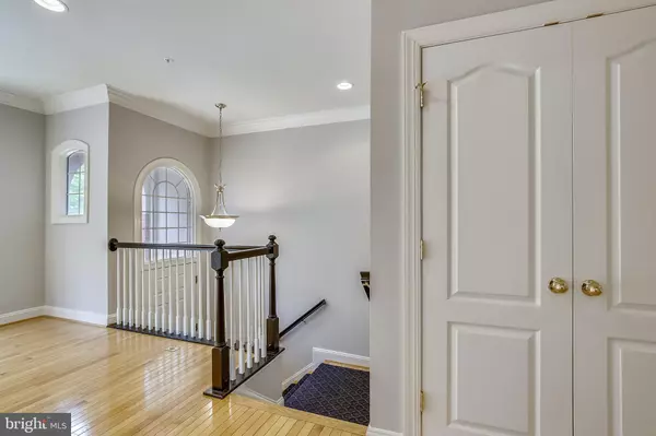 North Bethesda, MD 20852,10555 TUCKERMAN HEIGHTS CIR