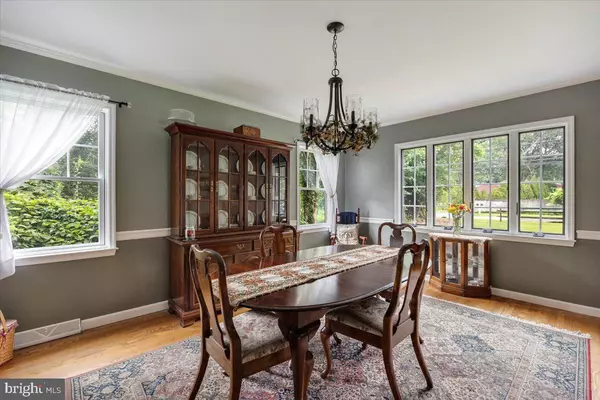 Blackwood, NJ 08012,15 GRAVERS LN