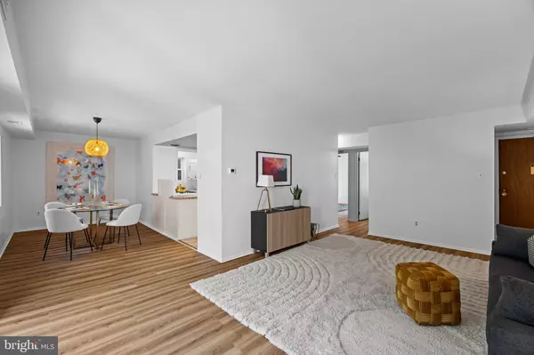 Philadelphia, PA 19119,7302 CRESHEIM RD #D12