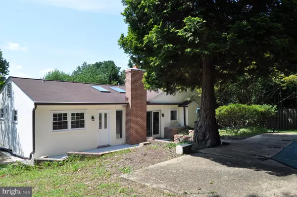 Bethesda, MD 20816,4302 LOCUST LN