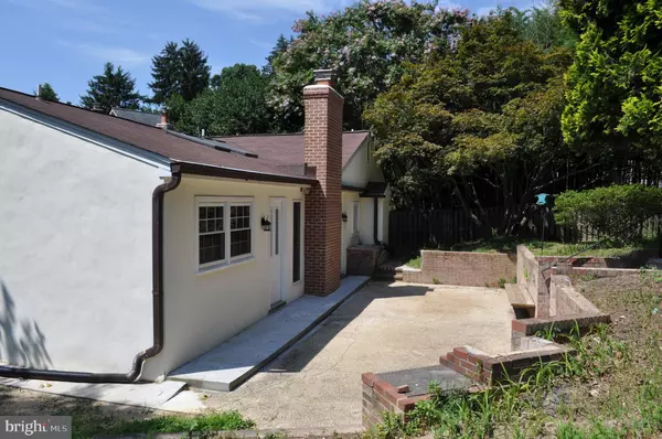 Bethesda, MD 20816,4302 LOCUST LN