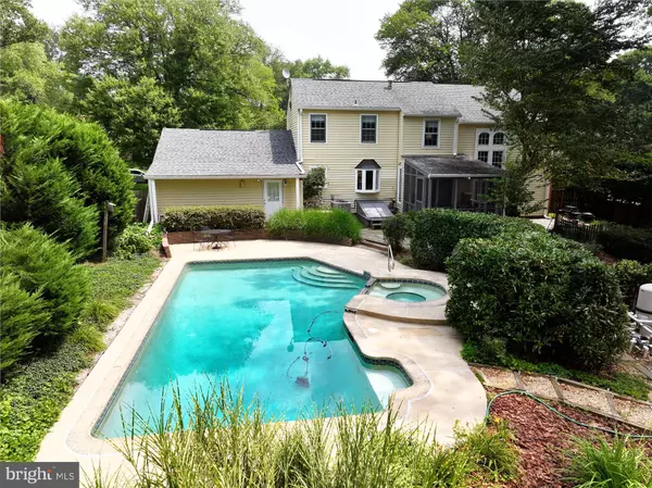 Rockville, MD 20853,17008 GEORGE WASHINGTON DR