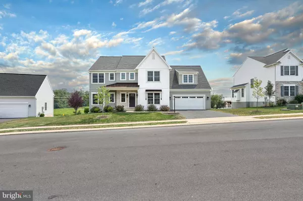 Mechanicsburg, PA 17055,2056 N AUTUMN CHASE DR