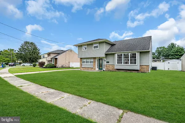 Glassboro, NJ 08028,9 SHERWOOD LN