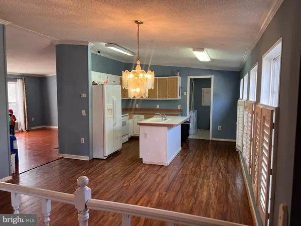 Alexandria, VA 22307,6430 14TH ST