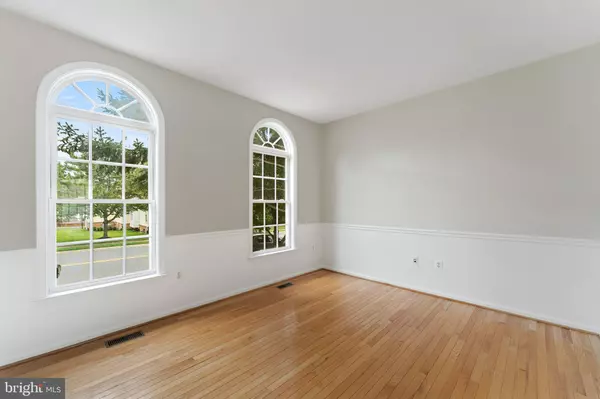 Brambleton, VA 20148,42652 LEGACY DR