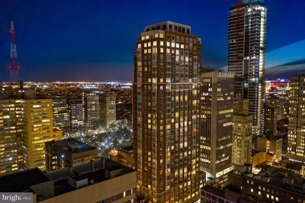 130 S 18TH ST #2502, Philadelphia, PA 19103