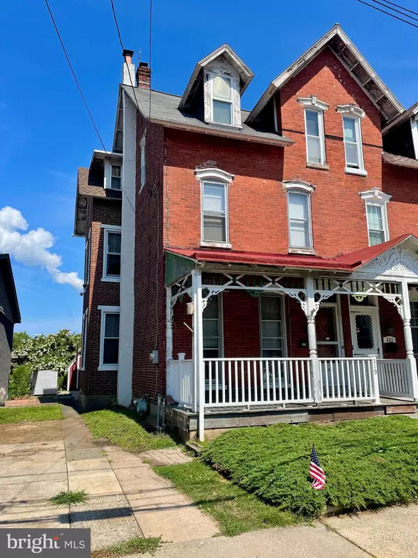 Royersford, PA 19468,319 WALNUT ST