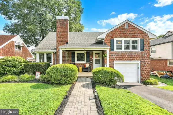 Reading, PA 19606,211 OPAL AVE