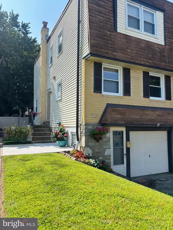 9933 MEDWAY RD, Philadelphia, PA 19115