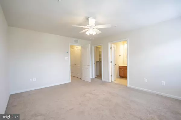 Capitol Heights, MD 20743,6111 HANLON ST