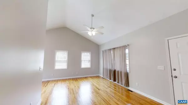 Gordonsville, VA 22942,104 PIEDMONT ST