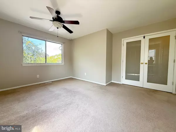 Newtown, PA 18940,63 HILLCROFT WAY