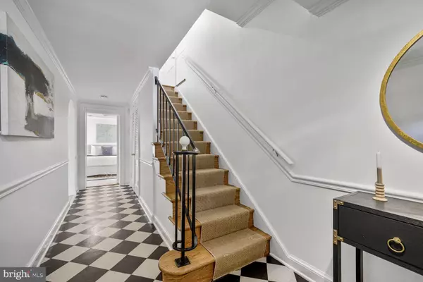 Washington, DC 20016,5114 KLINGLE ST NW