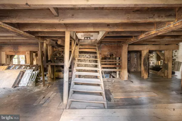 Barto, PA 19504,9 SCHULTZ LN