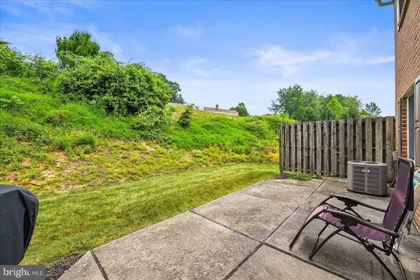 York, PA 17403,215 WYNTRE BROOKE DR #1