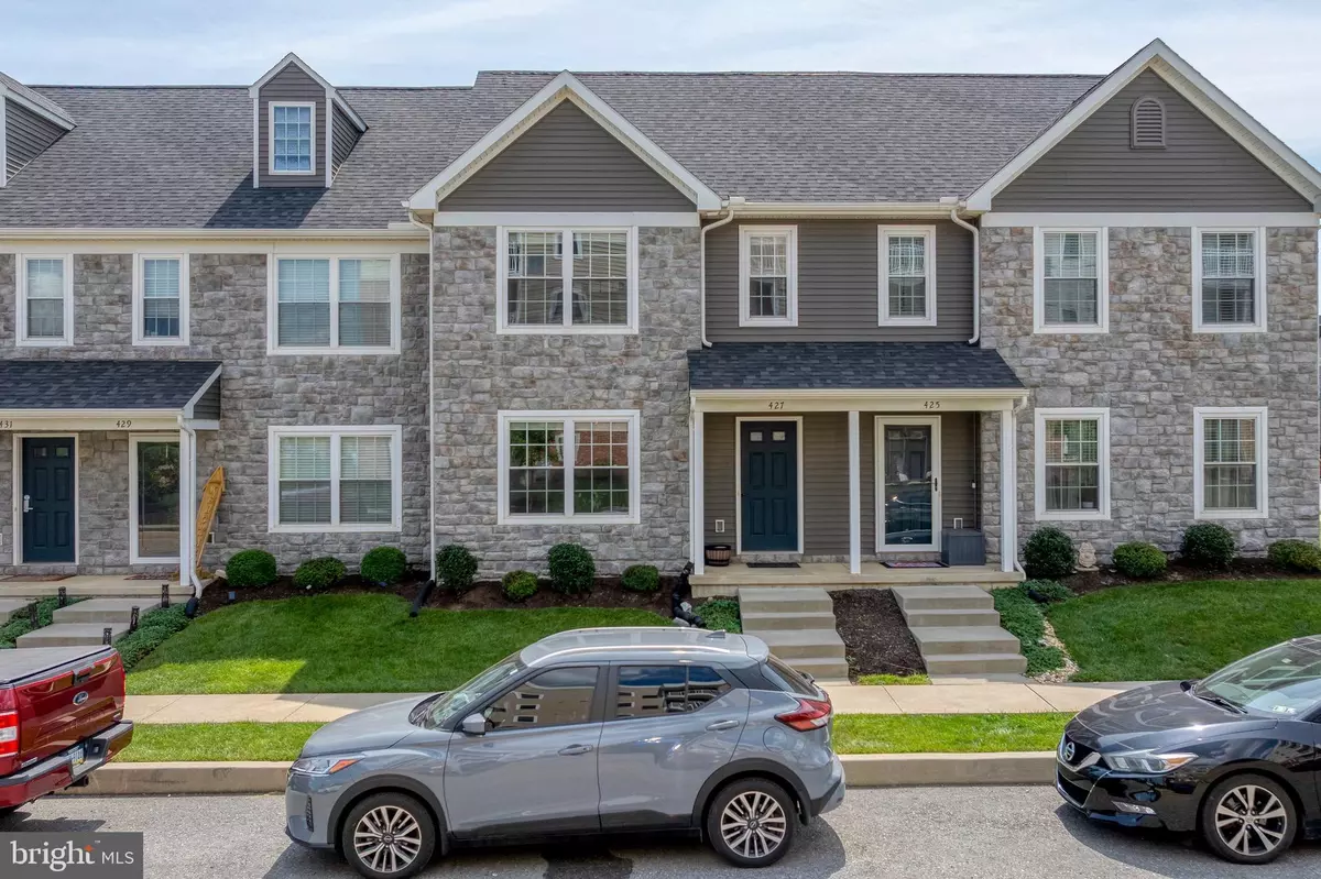 Lebanon, PA 17042,427 SPRINGWOOD DR