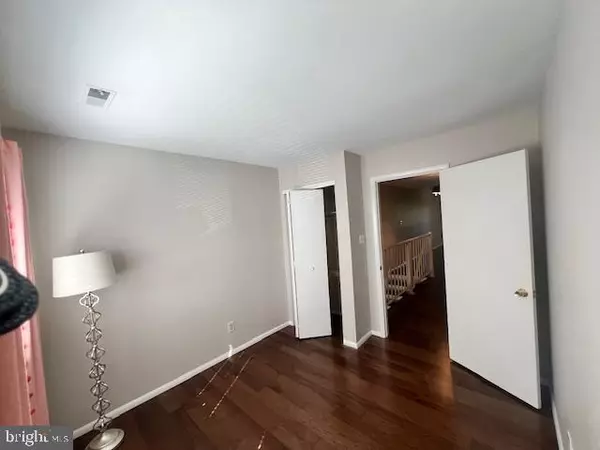 Mount Laurel, NJ 08054,106B CYPRESS POINT CIR